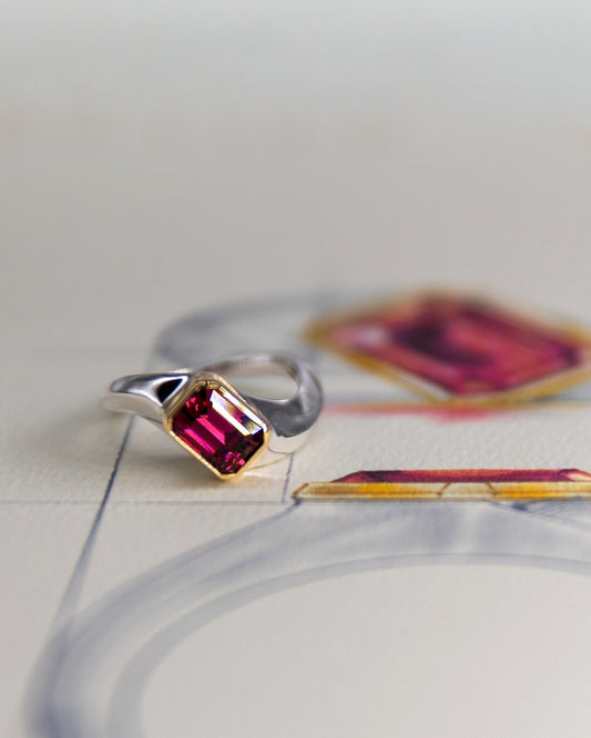 ORIGINE Red garnet wave ring by Stefania's Stones and METIER